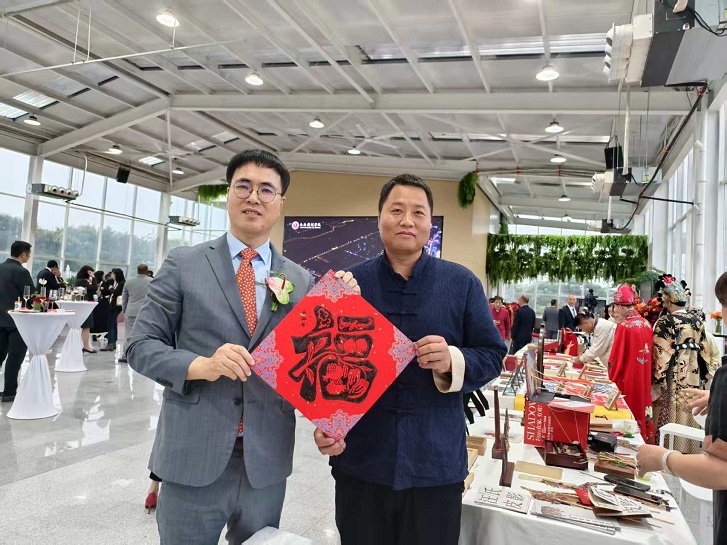 총영사, 중국 국경일 76주년 외사 리셉션 참석